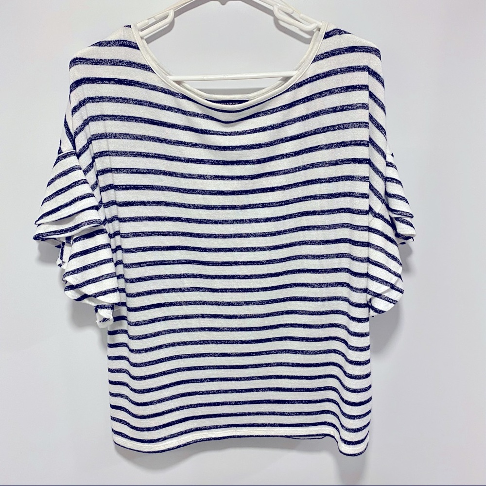 Banana Republic ruffle sleeve dolman style top size medium